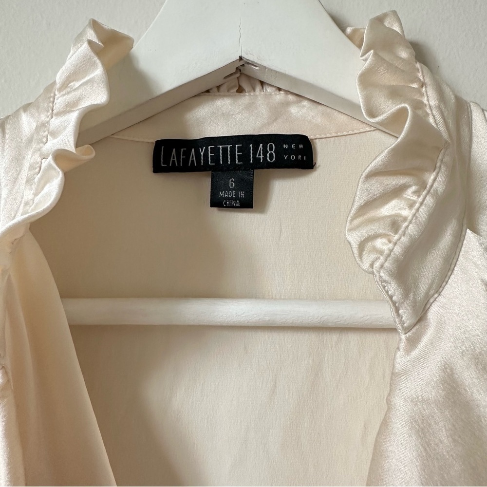 Lafayette 148 New York Silk Ruffle Blouse Cream Button Down Size 6 - Picture 6 of 9